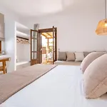 Apartment Lofts The Summer Village In Naousa (Paros)